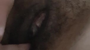 أح طبوني عطى الما بغا النيك – Arab horny pussy wants to be fucked