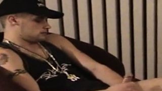 Straight amateur jock wanking in solo