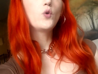 Amateur redhead shaves and masturbates